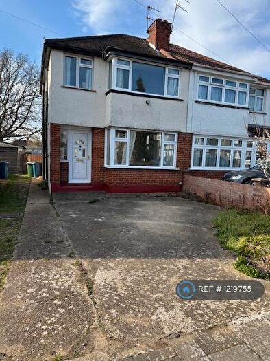 3 Bedroom Semi-Detached House To Rent In Tintern Way, Harrow, HA2