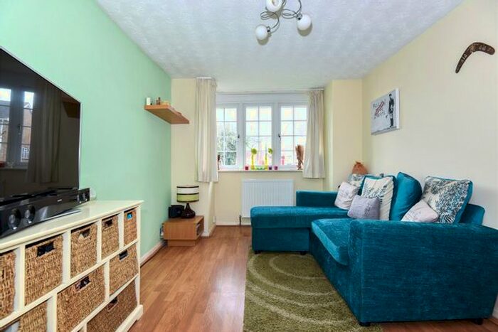 1 Bedroom Flat To Rent In Westborough Road, Maidenhead, Berkshire, SL6