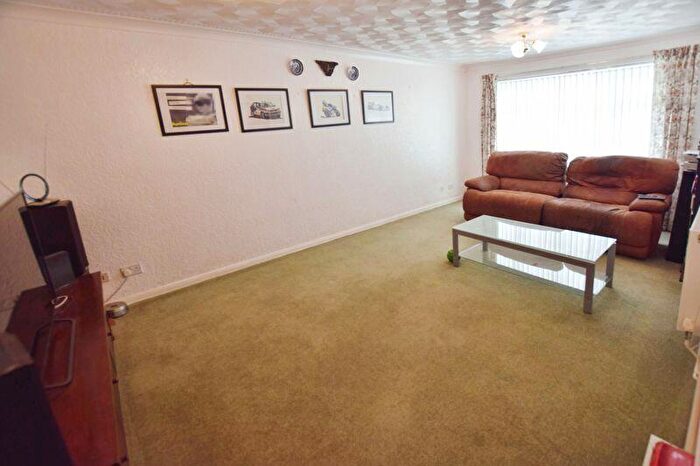 2 Bedroom Bungalow For Sale In Torridge Rise, Brickhill Area, Bedford, MK41