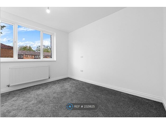 1 Bedroom Flat To Rent In Attleborough Road, Nuneaton, CV11