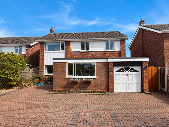 4 Bedroom Detached House For Sale In Gleneagles Drive, Southport, Merseyside, PR8