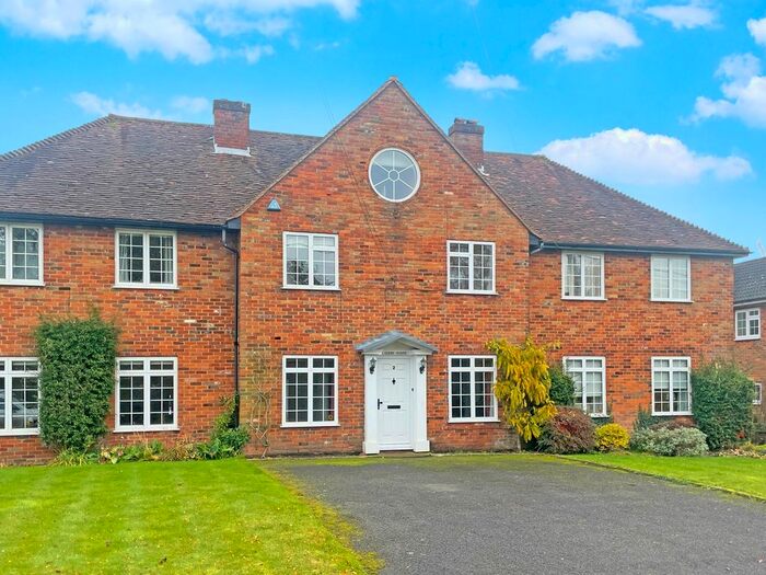 3 Bedroom Terraced House For Sale In Windmill Hill, Coleshill, Amersham, HP7
