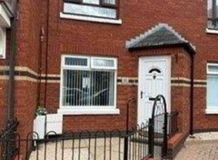 1 Bedroom Apartments For Sale In Saint George's Gardens, Belfast, BT12