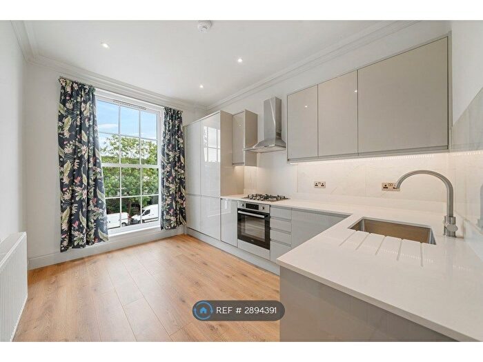 2 Bedroom Flat To Rent In Parkhurst Road, London, N7