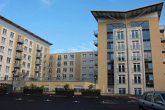 2 Bedroom Apartment To Rent In The Meridian, Kenavon Drive, Reading, RG1