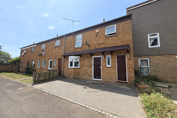 3 Bedroom Terraced House For Sale In Sharrow Place, Ecton Brook, NN3