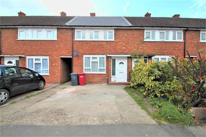 3 Bedroom Terraced House To Rent In Hampden Road, Langley, Slough, SL3