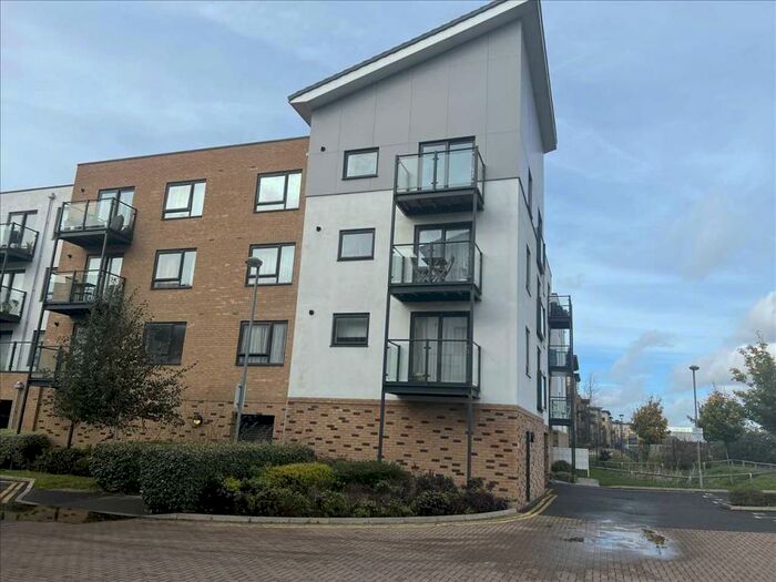 2 Bedroom Apartment To Rent In Creek Mill Way, Dartford, DA1