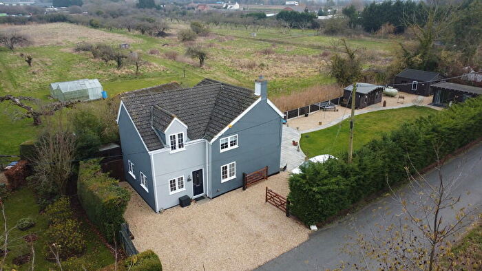 3 Bedroom Detached House For Sale In Bevis Lane, Wisbech St Mary, PE13