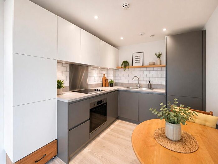 1 Bedroom Flat For Sale In Embankment House -, RL00