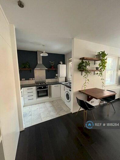 1 Bedroom Flat To Rent In Ordell Court, London, E3