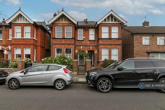 5 Bedroom Semi-Detached House To Rent In Penrith Rd, New Malden, KT3