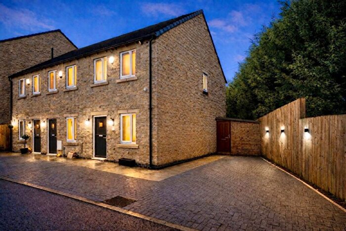 2 Bedroom End Of Terrace House For Sale In John Walton Close, Glossop, SK13