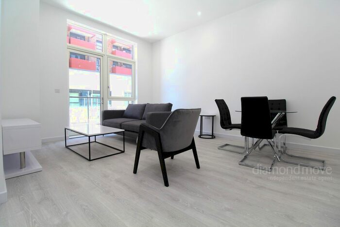 1 Bedroom Flat To Rent In Prince Regent Road, Hounslow, TW3