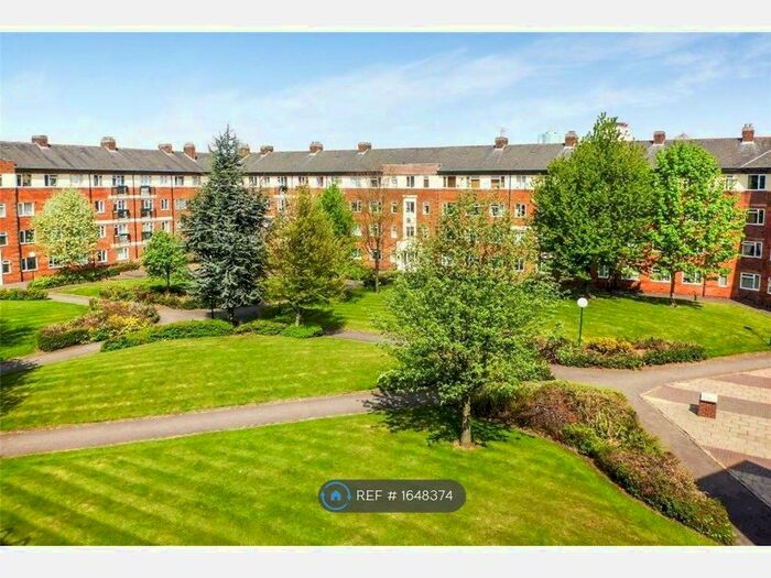 2 Bedroom Flat To Rent In Kielder Square, Salford, M5