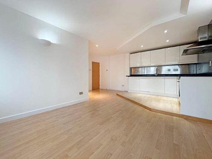 2 Bedroom Apartment To Rent In Park Row, Leeds, LS1