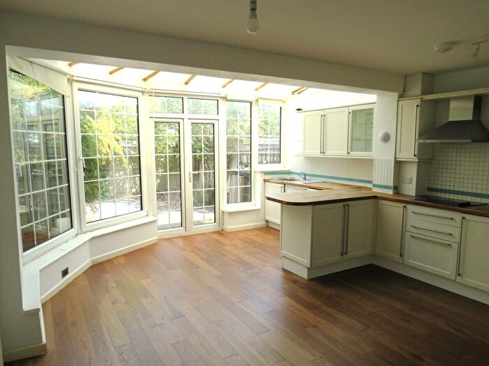 3 Bedroom End Of Terrace House To Rent In Yeomans Mews, Isleworth, TW7