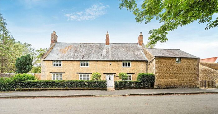 3 Bedroom Detached House For Sale In Braceborough, Stamford, Lincolnshire, PE9