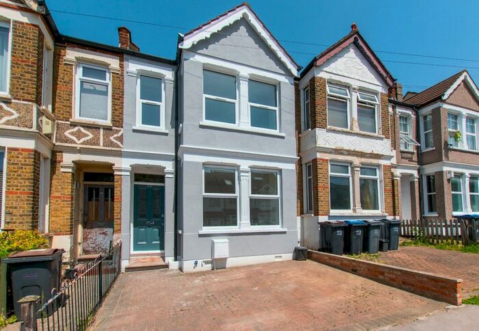 3 Bedroom Terraced House To Rent In Beauchamp Road, London, SE19