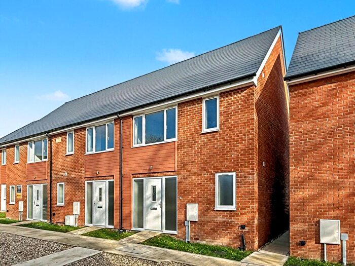 2 Bedroom End Of Terrace House For Sale In Swan Hill, Shrivenham, SN6