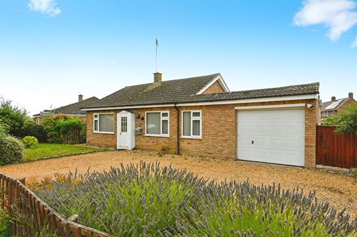 2 Bedroom Detached Bungalow For Sale In Westfields Close, Tilney St. Lawrence, King's Lynn, PE34