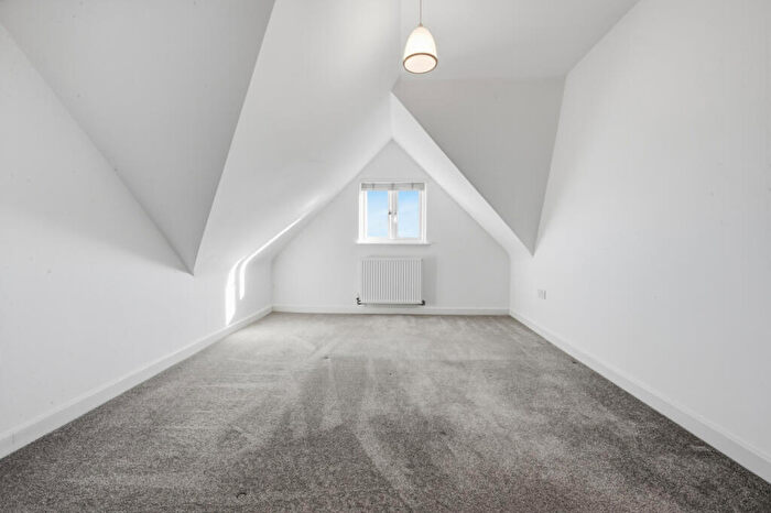 2 Bedroom Flat For Sale In Warren Court, Sturry, CT2