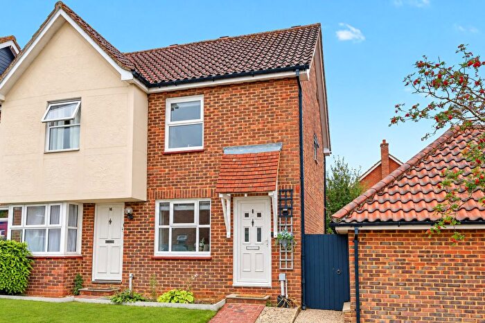 2 Bedroom End Of Terrace House For Sale In Bowfell Drive, Langdon Hills, Basildon, SS16