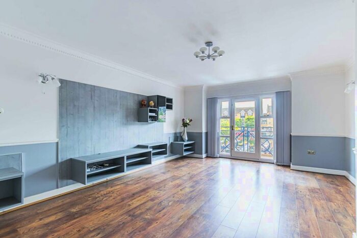 2 Bedroom Apartment To Rent In Evans Wharf, Hemel Hempstead, HP3