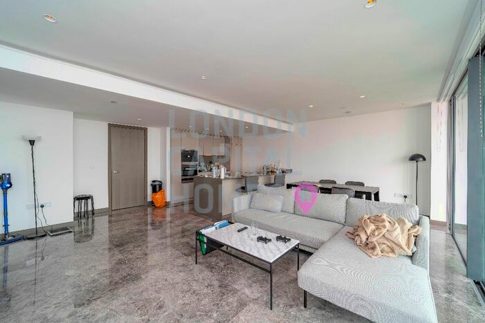 2 Bedroom Flat To Rent In One Blackfriars, - Brs Rd, London, SE1