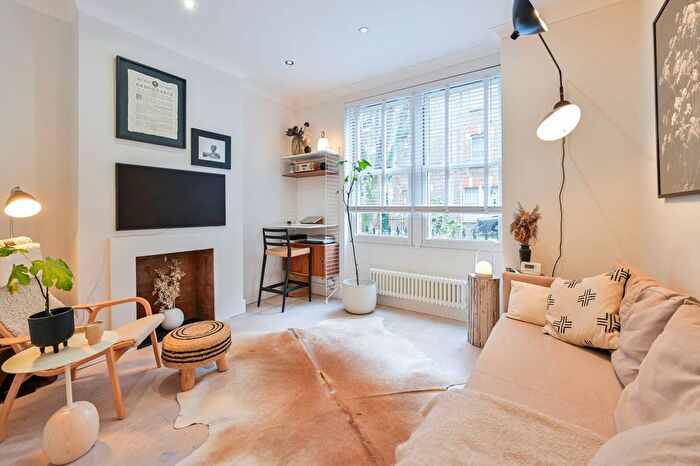 2 Bedroom Flat For Sale In Pearman Street, Waterloo, London, SE1