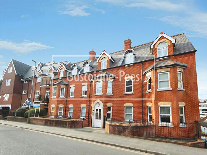 2 Bedroom Apartment To Rent In Sydenham Road, Guildford, GU1