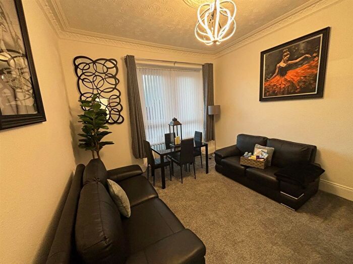 2 Bedroom Flat To Rent In Windmillhill Street, Motherwell, ML1
