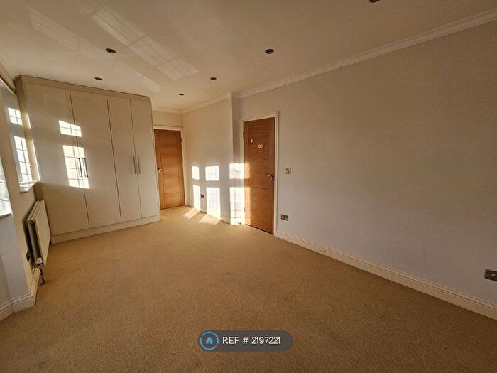 4 Bedroom Terraced House To Rent In Brierley Road, London, E11