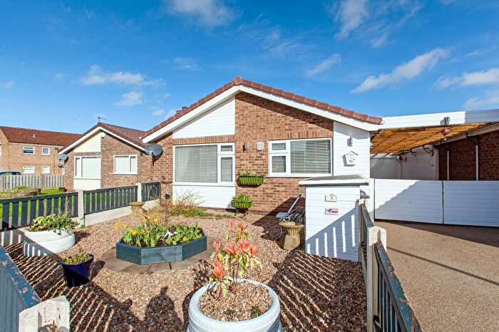2 Bedroom Detached Bungalow For Sale In Cherry Tree Close, Bolsover, S44