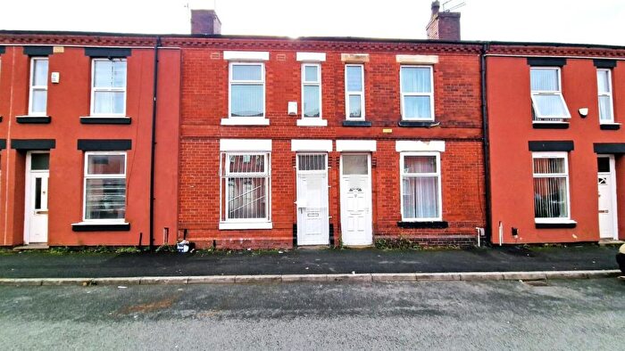 3 Bedroom Terraced House To Rent In Gathurst Street, Manchester, M18
