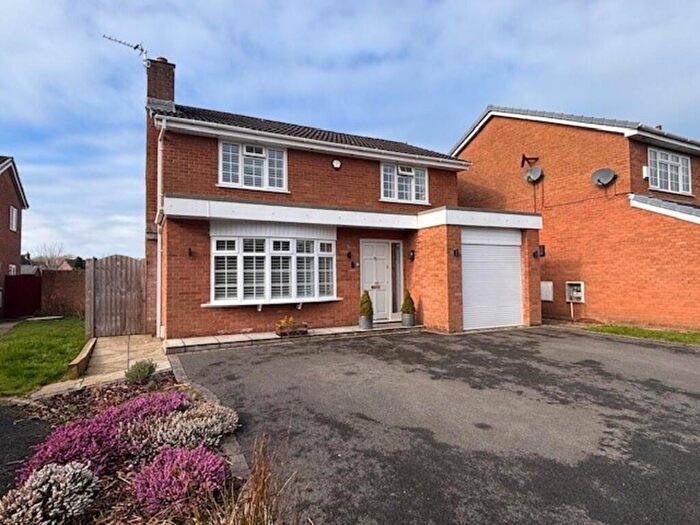 4 Bedroom Detached House To Rent In Manor Court, Fulwood, PR2