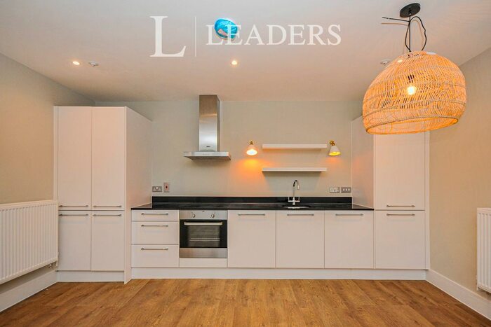 2 Bedroom Flat To Rent In Pamphilon House, Bromley High Street, BR1