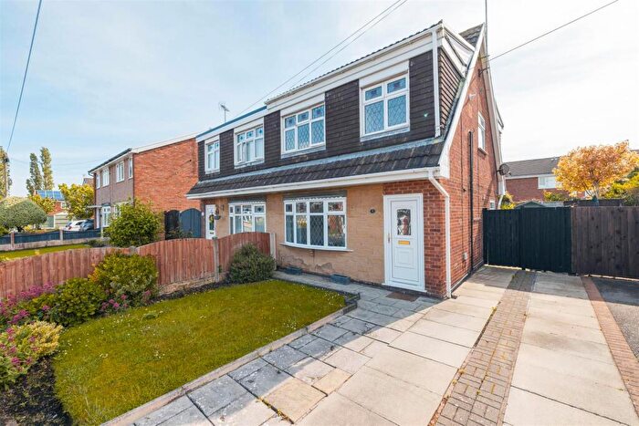 3 Bedroom Semi Detached House To Rent In Kestrel Close, Saughall Massie, Wirral, CH49