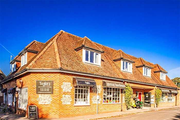 1 Bedroom Flat To Rent In Tolly House, Goring On Thames, RG8