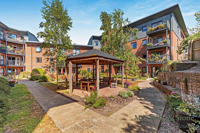 1 Bedroom Flat For Sale In Magpie Court, High Street, Hanham, Bristol, BS15
