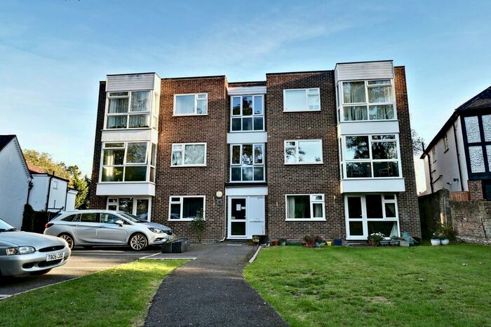 1 Bedroom Flat To Rent In October Court, Mays Hill Road, Bromley, Kent, BR2