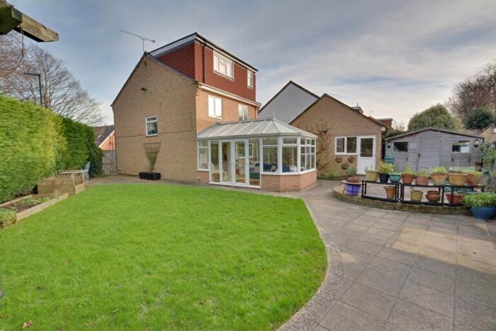4 Bedroom Detached House To Rent In Matthey Place, Pound Hill, RH10