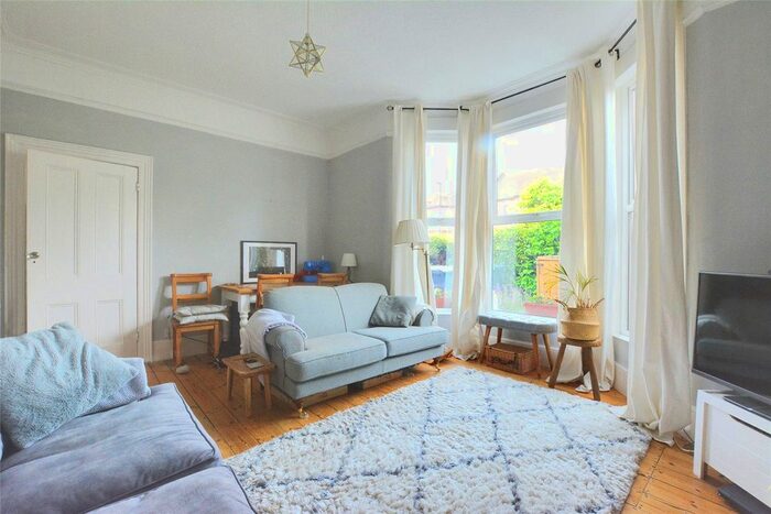 1 Bedroom Flat To Rent In Birkhall Road, London, SE6