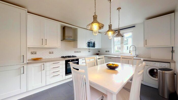 1 Bedroom Flat To Rent In Grove Vale, London, SE22