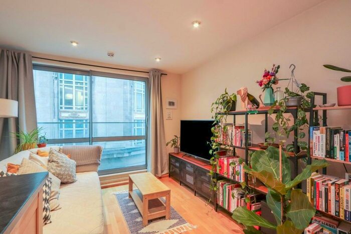 1 Bedroom Apartment To Rent In West Street, Sheffield, South Yorkshire, S1