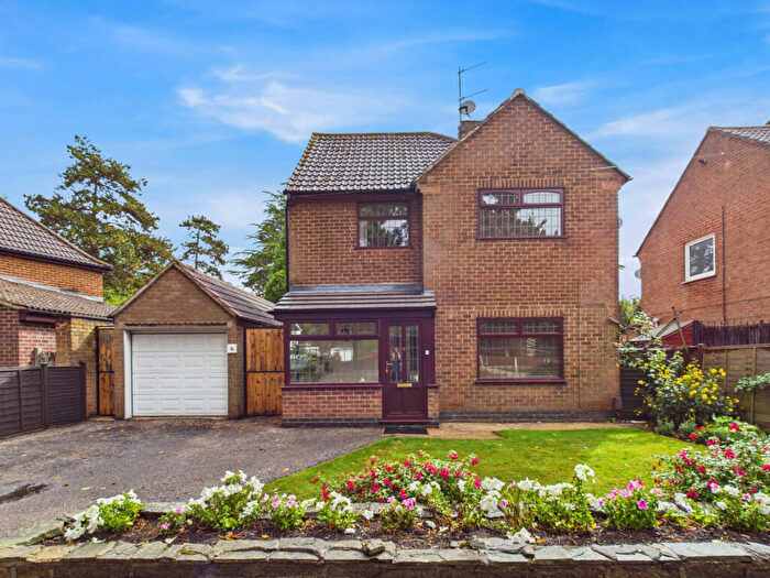 3 Bedroom Detached House For Sale In Field Lane, Alvaston, DE24