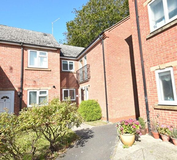 1 Bedroom Flat To Rent In Plough Close, Rothwell, Kettering, NN14