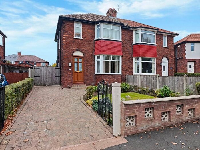 3 Bedroom Semi Detached House For Sale In Knowe Park Avenue, Carlisle, CA3
