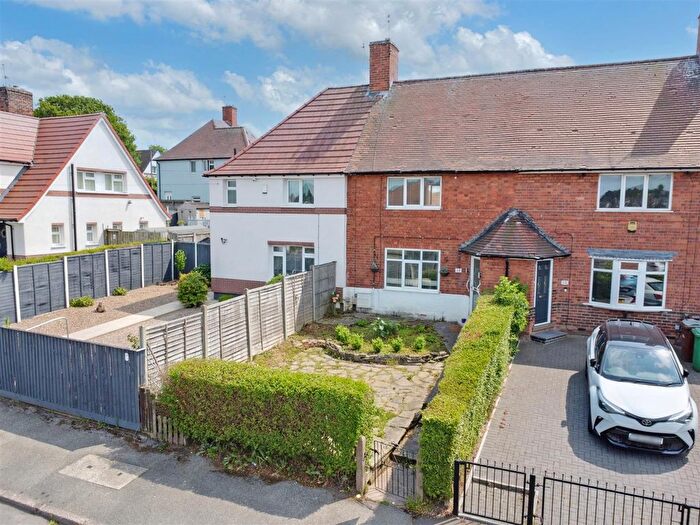 3 Bedroom Terraced House For Sale In Langdale Road, Nottingham, NG3