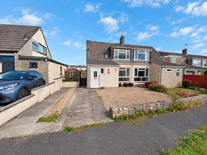 3 Bedroom Semi-Detached House For Sale In Newleaze Park, Melksham, SN12